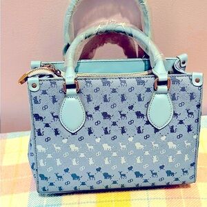 New Beautiful small bag with no label.